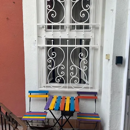 Soho Apartment *